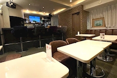 LOUNGE & BAR HANABI・ハナビ - 池袋西口のパブ/スナック 店舗写真
