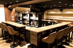 Girls Bar&Darts Belle Lounge・ベルラウンジ - 川崎駅前のガールズバー 店舗写真