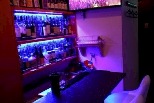 甲府市キャバクラ&ガールズバー第8位.Girl's bar KINGS