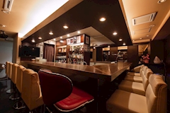 E's Bar・イーズバー - 沼津のガールズバー 店舗写真