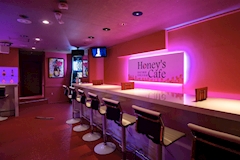 Honey's Cafe・ハニーズカフェ - 八王子のガールズバー 店舗写真