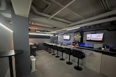 GIRLS BAR Y・ワイ - 中目黒のガールズバー 店舗写真