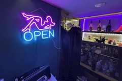Girl's Bar SHINE・シャイン - 歌舞伎町のガールズバー 店舗写真