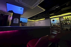 Girl's Bar SHINE・シャイン - 歌舞伎町のガールズバー 店舗写真