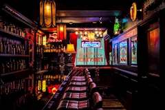 Vintage Bar PHANTOM・ファントム - 歌舞伎町のガールズバー 店舗写真