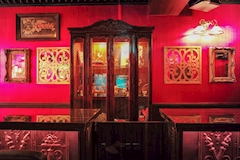 Vintage Bar FRONTIER・フロンティア - 歌舞伎町のガールズバー 店舗写真