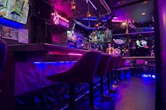 GIRL'S BAR VANPIS・ヴァンピス - 浅草のガールズバー 店舗写真