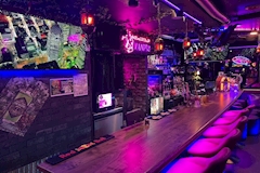 GIRL'S BAR VANPIS・ヴァンピス - 浅草のガールズバー 店舗写真