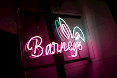 Barneys・バーニーズ - 成田のガールズバー 店舗写真