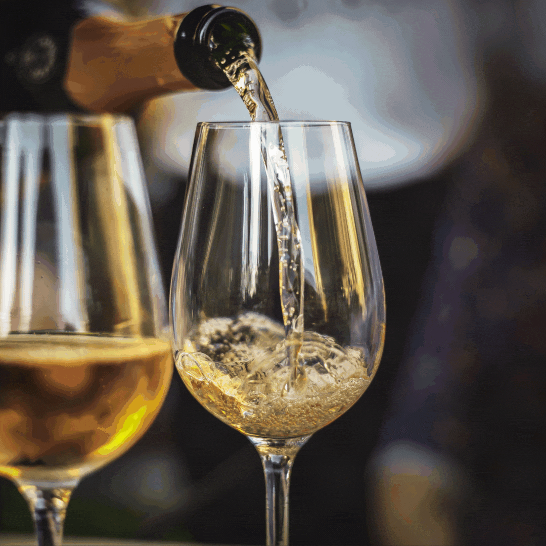 ピックアップニュース ホールスタッフ大募集【男女歓迎】