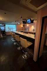 Girls bar 1st・ファースト - 浦安のガールズバー 店舗写真