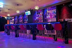 SEVEN FLASH・セブン フラッシュ - 学芸大学前駅のガールズバー 店舗写真