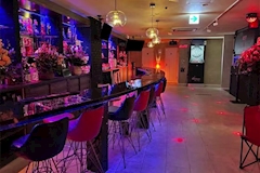 SEVEN FLASH・セブン フラッシュ - 学芸大学前駅のガールズバー 店舗写真