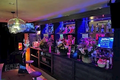 SEVEN FLASH・セブン フラッシュ - 学芸大学前駅のガールズバー 店舗写真