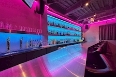 Girls Bar PEACE・ピース - 船橋のガールズバー 店舗写真