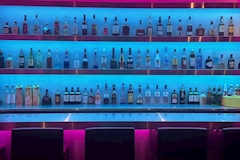 Girls Bar PEACE・ピース - 船橋のガールズバー 店舗写真