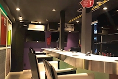 OBLONG BAR CHOFU・オブロングバーチョウフ - 調布駅東口のガールズバー 店舗写真