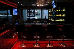 TOKYO SL BAR・トーキョーエスエルバー - 新橋のガールズバー 店舗写真
