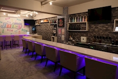 Girls Bar Juicy・ジューシー - 淵野辺のガールズバー 店舗写真