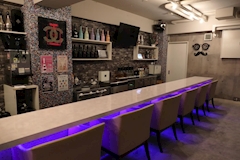 Girls Bar Juicy・ジューシー - 淵野辺のガールズバー 店舗写真