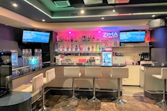 GIRL'S BAR JUNGLE・ジャングル - 西川口のガールズバー 店舗写真