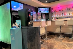 GIRL'S BAR JUNGLE・ジャングル - 西川口のガールズバー 店舗写真