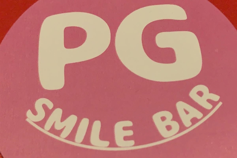 SMILE BAR PG・ピージー - 池袋西口(北)のパブ/スナック 店舗写真