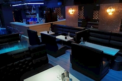 Lounge Queen 932・ラウンジクイーンクサツ - 草津のスナック 店舗写真