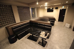 LUANA・ルアナ - 石山のスナック 店舗写真