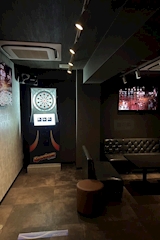 QUEEN-minis cafe-・クイーン ミニスカフェ - 神田のガールズバー 店舗写真
