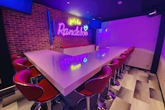 Girl's Bar Randeboo・ランデブー - 北千住のガールズバー 店舗写真