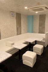 Lounge ViVi・ヴィヴィ - 堂山町のスナック 店舗写真