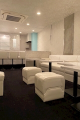 Lounge ViVi・ヴィヴィ - 堂山町のスナック 店舗写真