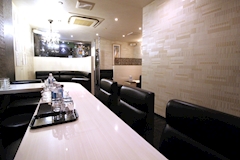 ラウンジ Reality・リアリティ - 岡山市(中央町)のスナック 店舗写真