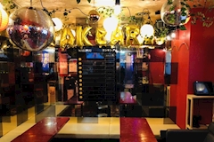 cafe&bar WAKEARI・カフェアンドバー ワケアリ - 飯田橋駅西口のパブ/スナック 店舗写真