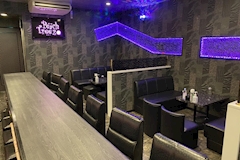 Peach Tree2 GirlsBar JR大津駅北口前店・ピーチツリーツー ガールズバー ジェイアールオオヅキタグチマエテン - 菊池郡のガールズバー 店舗写真