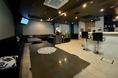 N:・エヌコロン - 泉中央のスナック 店舗写真