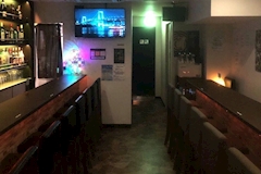 cafe & bar はちみつ - 新宿のガールズバー 店舗写真