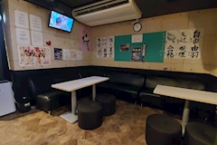 Girl's Bar Tiara・ティアラ - 関内のガールズバー 店舗写真