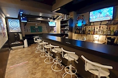 Girl's Bar Tiara・ティアラ - 関内のガールズバー 店舗写真