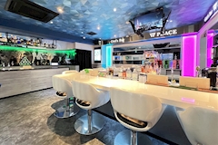 Girl's Bar W-PEACE・ダブルピース - 大井町のガールズバー 店舗写真