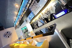 Girl's Bar W-PEACE・ダブルピース - 大井町のガールズバー 店舗写真