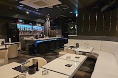 スナック M's・エムズ - 湯島のパブ/スナック 店舗写真