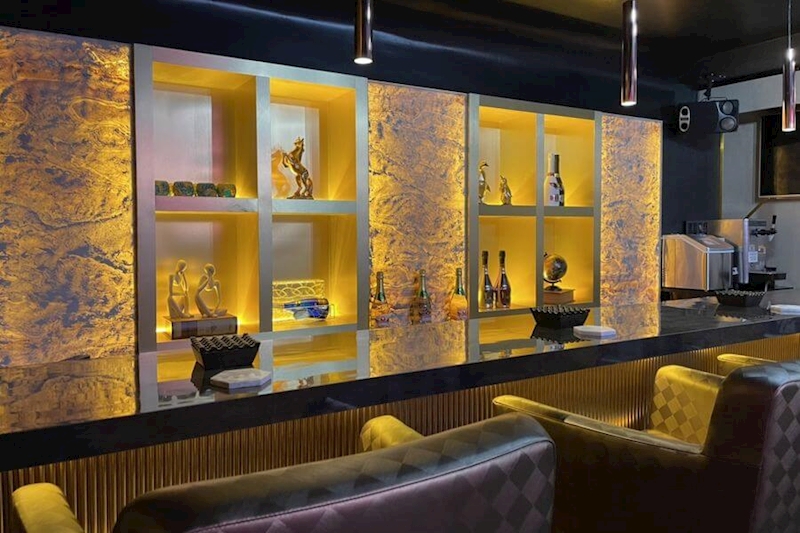 新橋キャバクラ&ガールズバーTOP40 第14位.美少女アカデミア