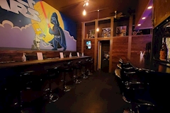 Girls Bar nuts・ナッツ - 南林間のガールズバー 店舗写真