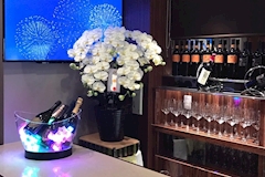 Club Crescent・クレセント - 湯島のパブ/スナック 店舗写真