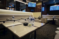Club Crescent・クレセント - 湯島のパブ/スナック 店舗写真
