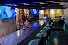 Girl's Bar SMACK・スマック - 神田のガールズバー 店舗写真