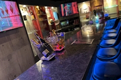 Girl's Bar SMACK・スマック - 神田のガールズバー 店舗写真