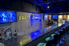 Girl's Bar SMACK・スマック - 神田のガールズバー 店舗写真